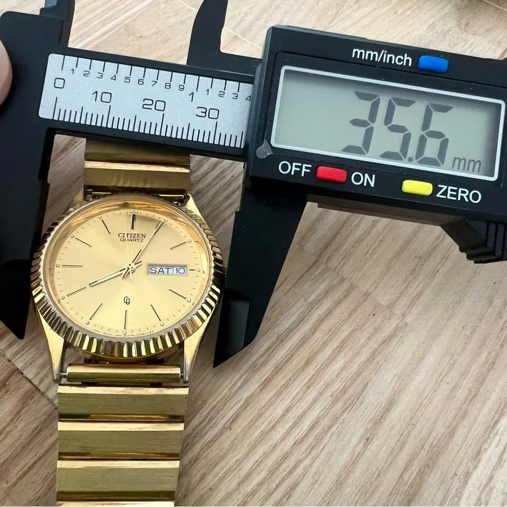 Citizen presidential style mens all gold tone dress watch NEW BATTERY